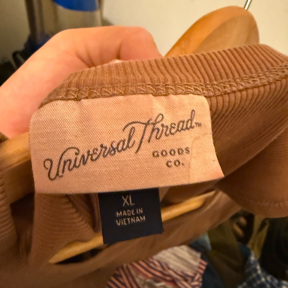 Universal Thread Brown Ribbed Tank Top - Picture 3 of 4